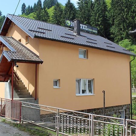 Hostel Srebrenica Exterior photo